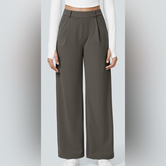 HALARA Pants - Halara Flex™ High Waisted Pocket Straight Leg
Work Pants medium green kaki